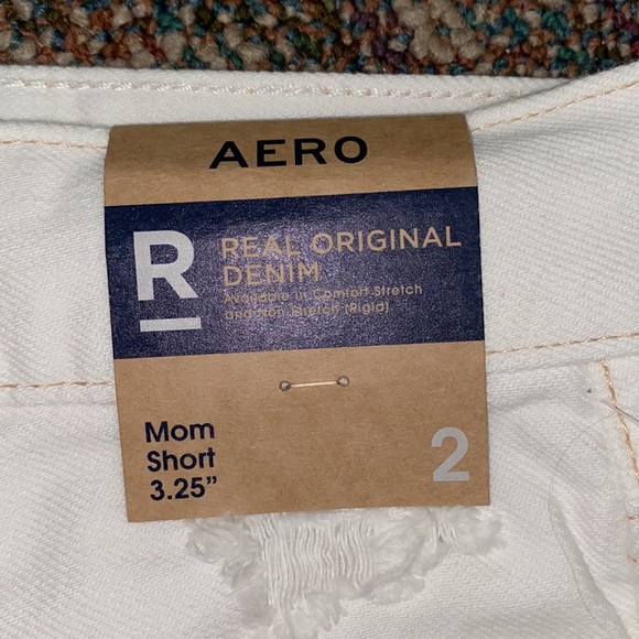 White Aeropostale Demi’s Mom Shorts!! - Picture 3 of 3